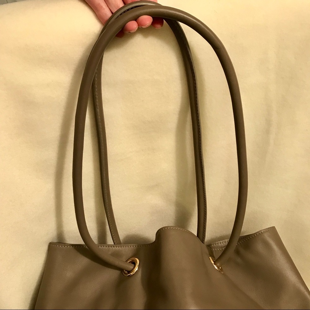 ✨Mezzi Large Leather Tote Bag - Picture 4 of 8